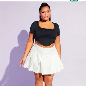 High waisted, white leather, pleated skirt